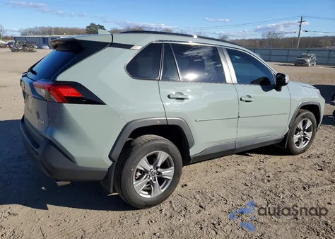 2022 Toyota Rav4 Xle из США, поврежденный, VIN 2T3W1RFVXNW208601